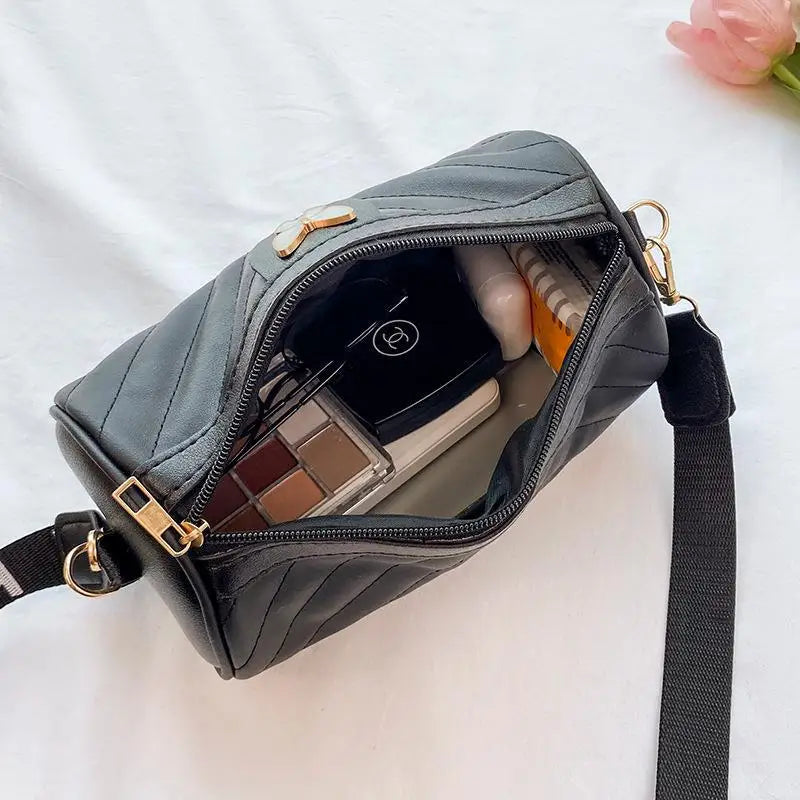 V-Pattern Shoulder Bag Cylinder Handbag