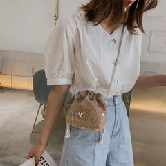 Straw Woven Flower Embroidery Shoulder Bag for Women