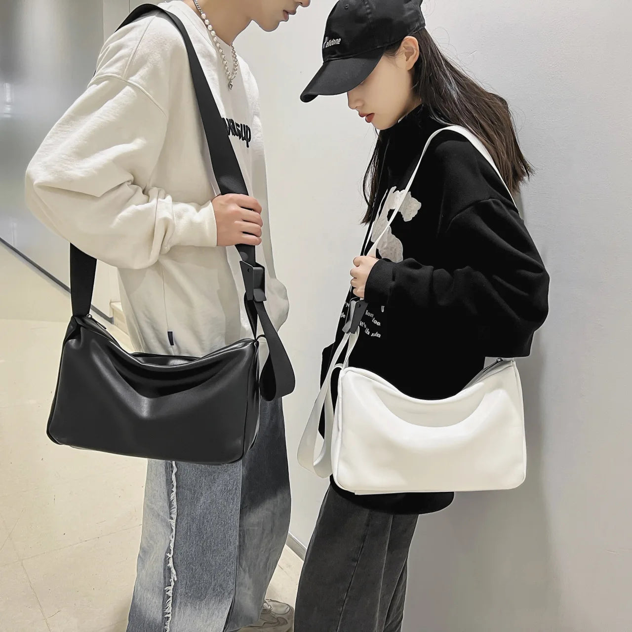 Soft Face Messenger Bag Men's and Women's Shoulder Bags Large Capacity Tote