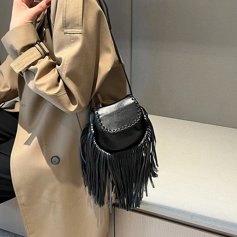 Leather Saddle Crossbody Shoulder Bag Small Messenger Bag Women Packs