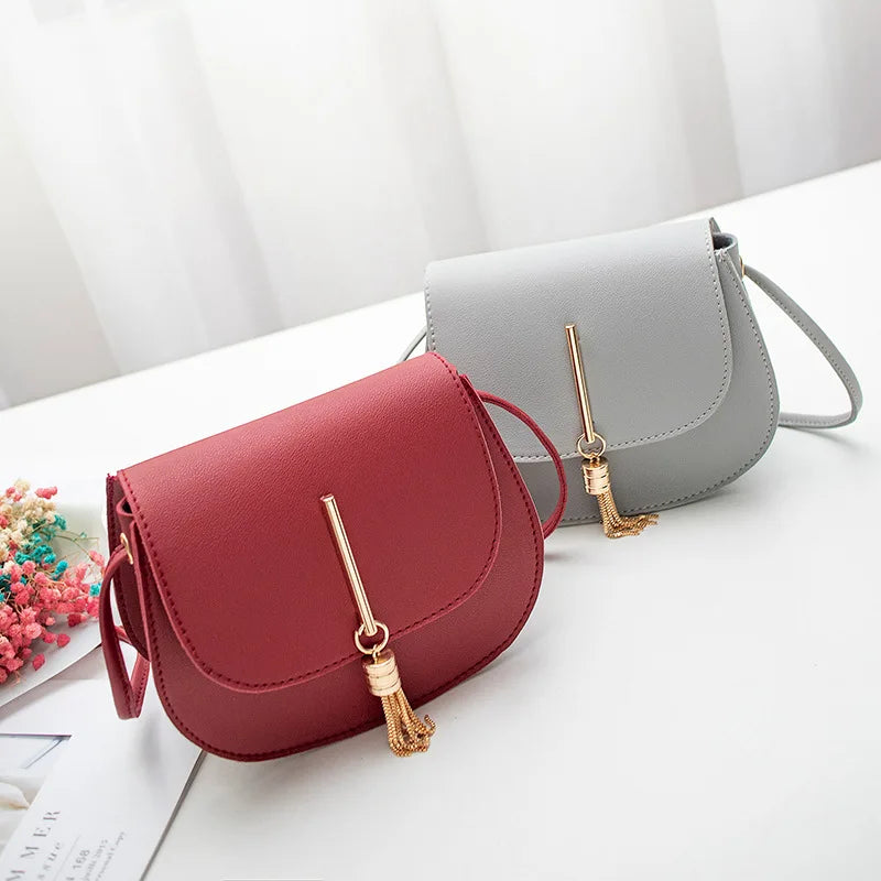 Tassel Women Crossbody Bag Small Flap Messenger Bag for Ladies