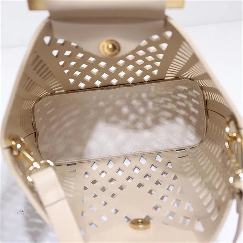 Hollow Out Beach Bag Wood Handle Tote Bag PU Leather Shoulder Bag