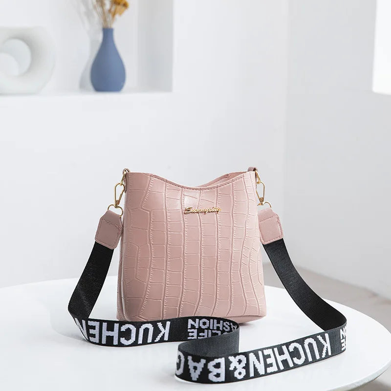 Crocodile Pu Leather Messenger Bag for Women