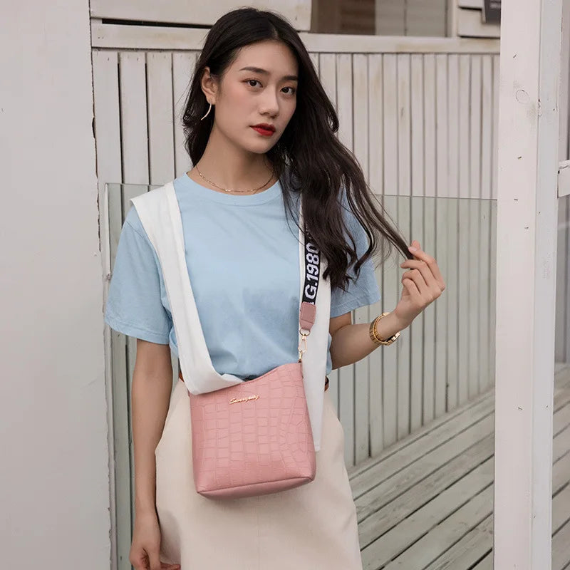 Crocodile Pu Leather Messenger Bag for Women