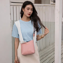 Crocodile Pu Leather Messenger Bag for Women