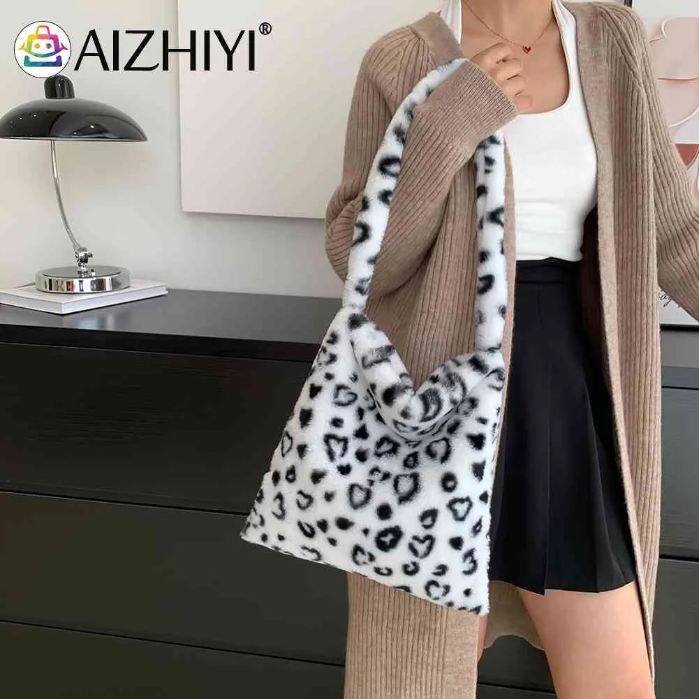 Women's Animal Pattern Plush Shoulder Handbag