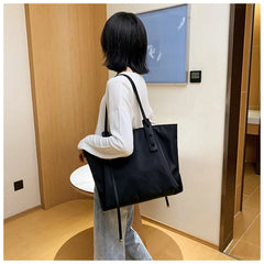 Women's Large-Capacity Tote Bag for Casual Commuting