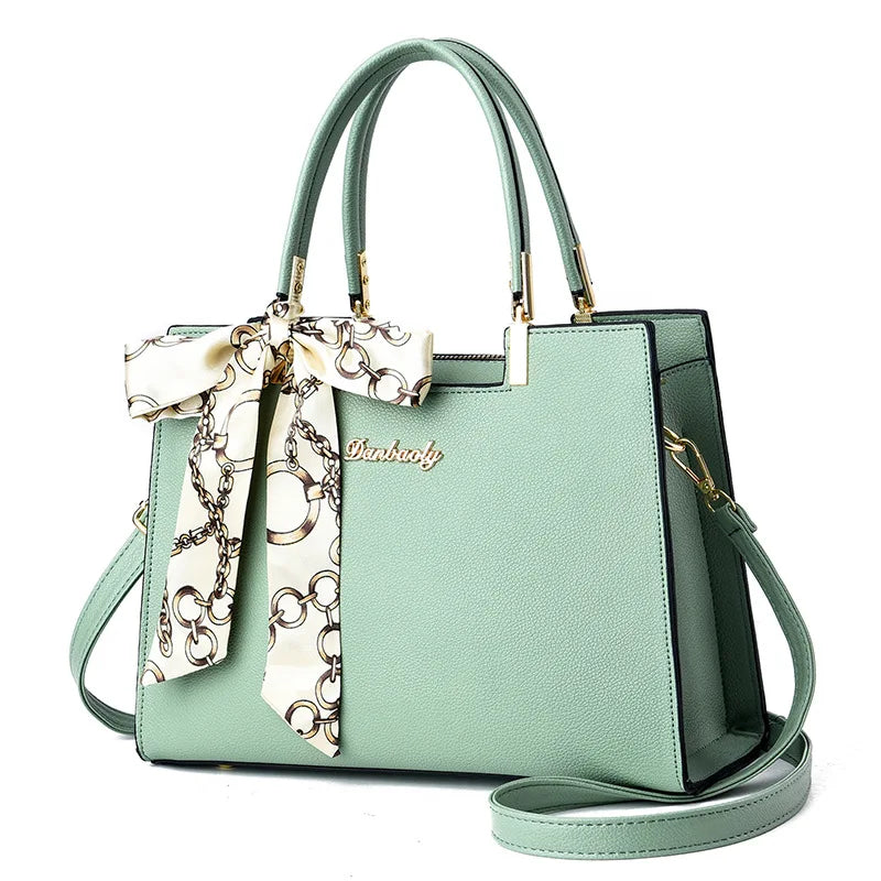 High-quality Large-capacity Messenger Bag Women