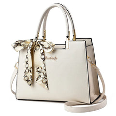 High-quality Large-capacity Messenger Bag Women