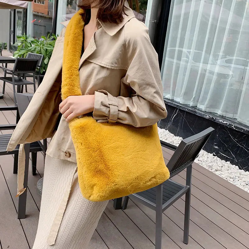 Soft Plush Faux Fur Handbag for Women Large Capacity Shopping Bag
