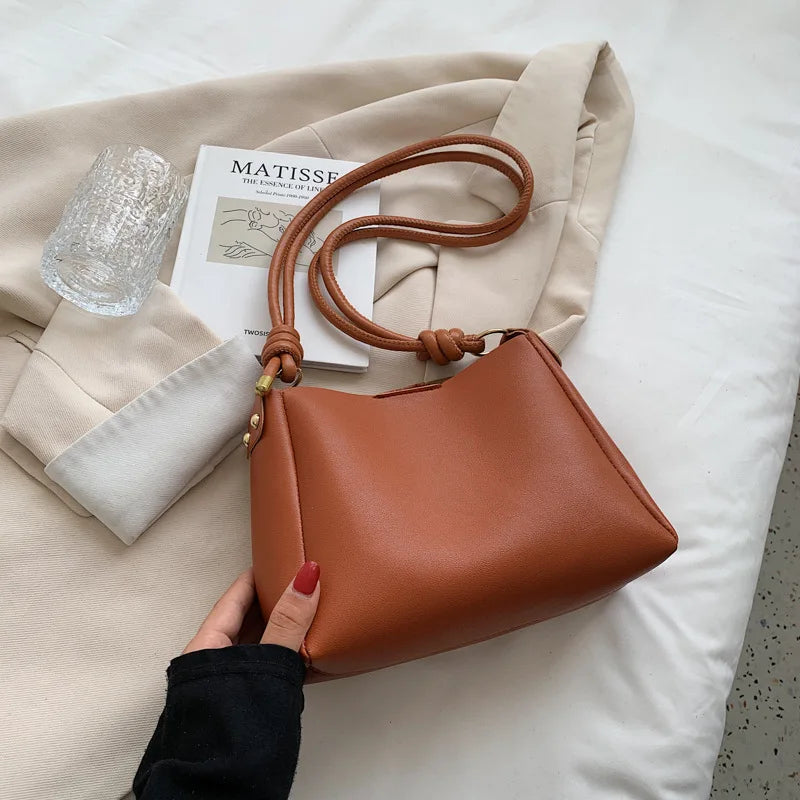 Female One Shoulder Hand Bag for Commuting