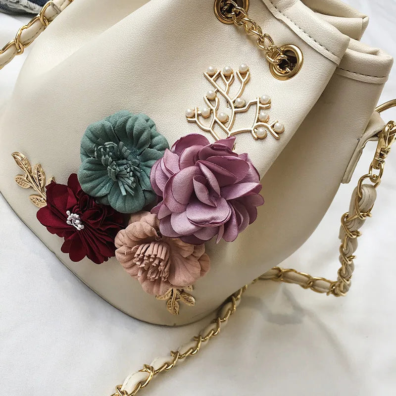 Small Crossbody Bag for Women Ladies Bucket Chain Messenger Bag
