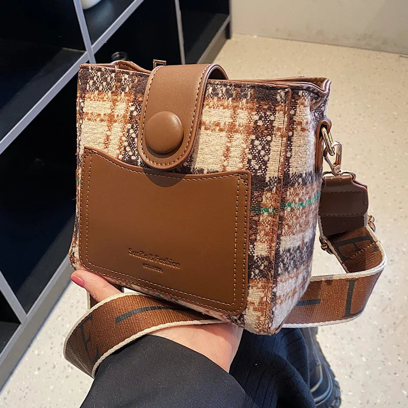 Stylish Women's Cross-body Bag with Niche Design