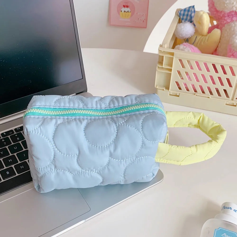 Ins Quilted Flower Cosmetic Bags Large Capacity Makeup Storage Bag