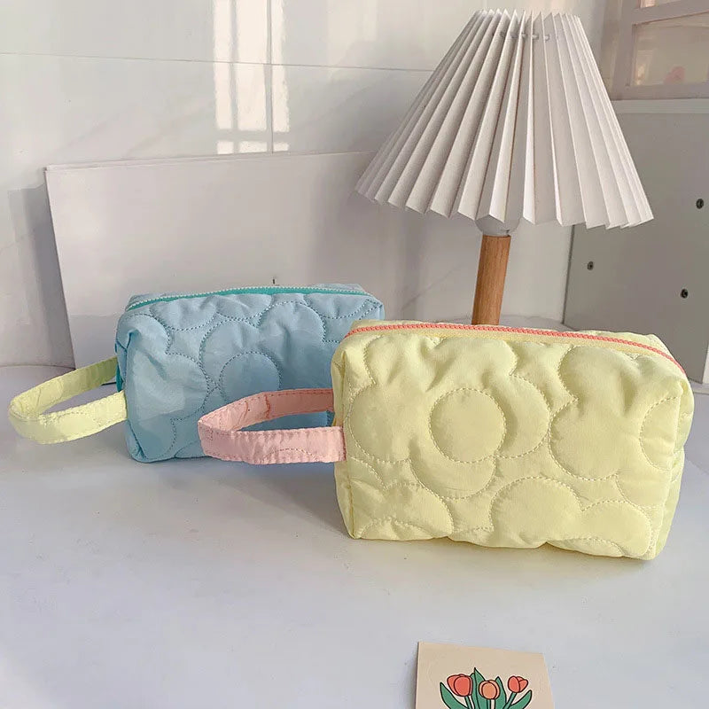 Ins Quilted Flower Cosmetic Bags Large Capacity Makeup Storage Bag