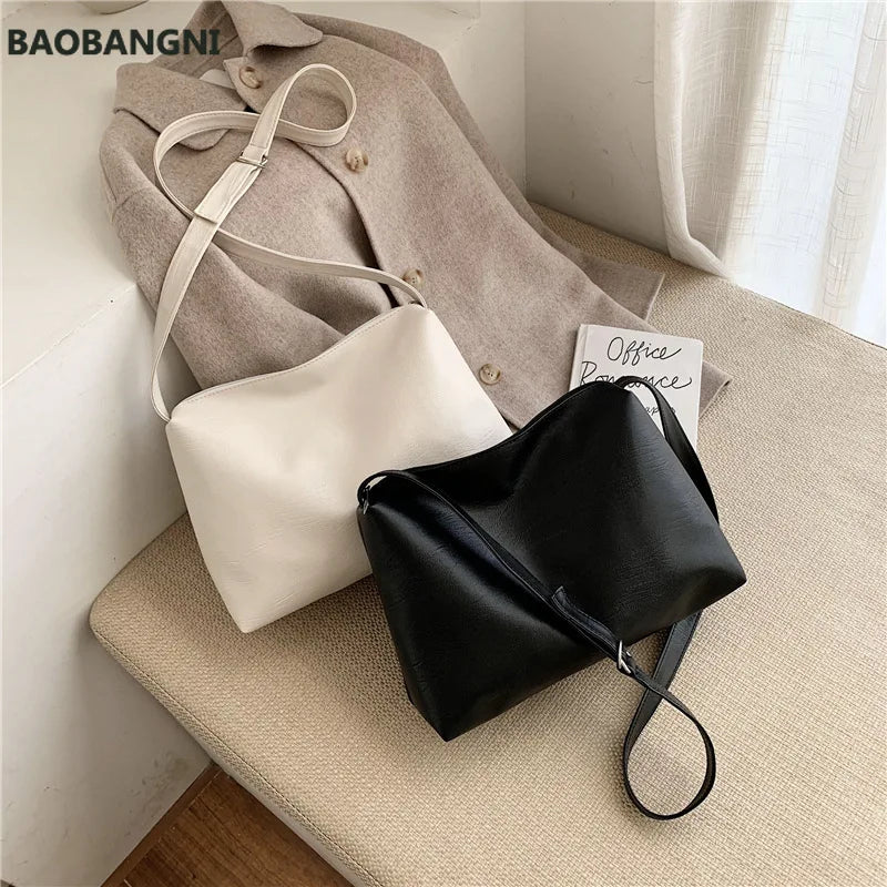 Ins Women's Bag Winter Shoulder Bag Hong Kong Style Net Red Messenger Bag