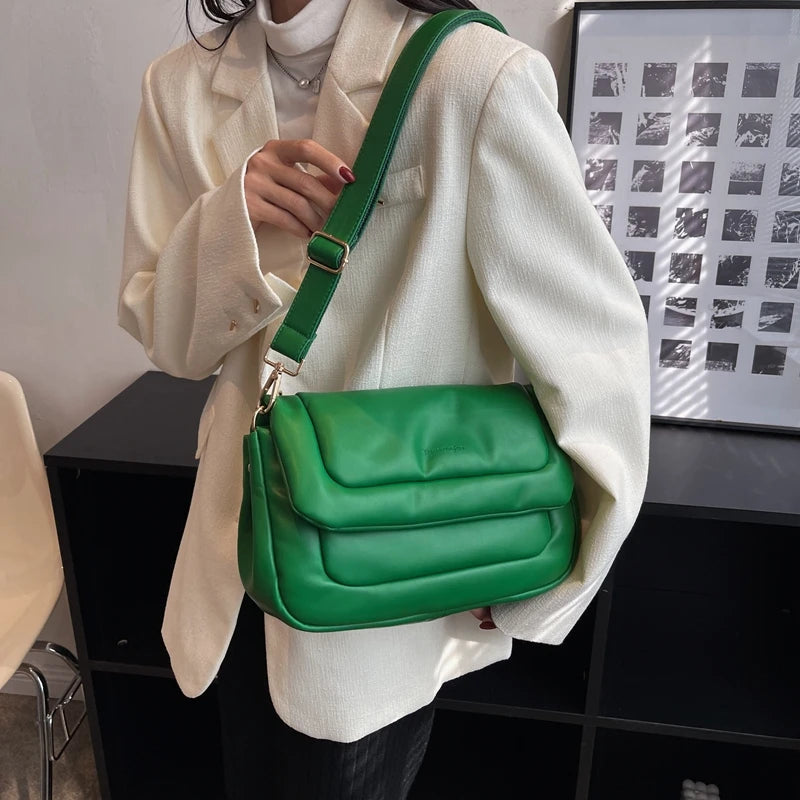 Vintage Leather Crossbody Bag for Women Small Travel Flap Bag