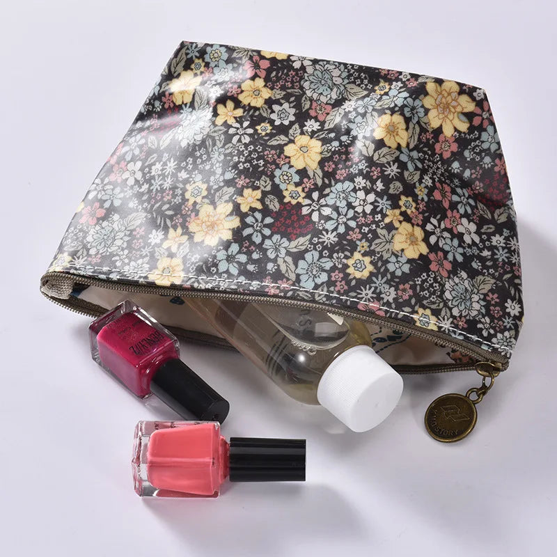 Graffiti Printed Cosmetic Bag Makeup Storage Cluth Zipper Hand Bag