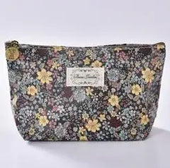 Graffiti Printed Cosmetic Bag Makeup Storage Cluth Zipper Hand Bag