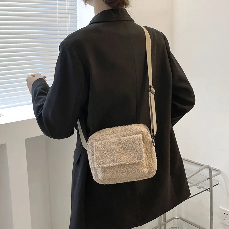 Women's Crossbody Bag Lambs Wool Fluffy Fur Handbag