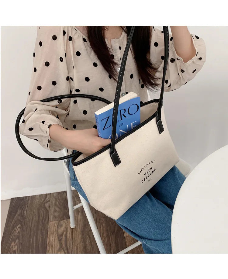 Retro Canvas Shoulder Bag with PU Stitching for Women