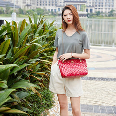 Ladies Large Capacity Shoulder Messenger Bag Lock Buckle Shopping Tote Bag