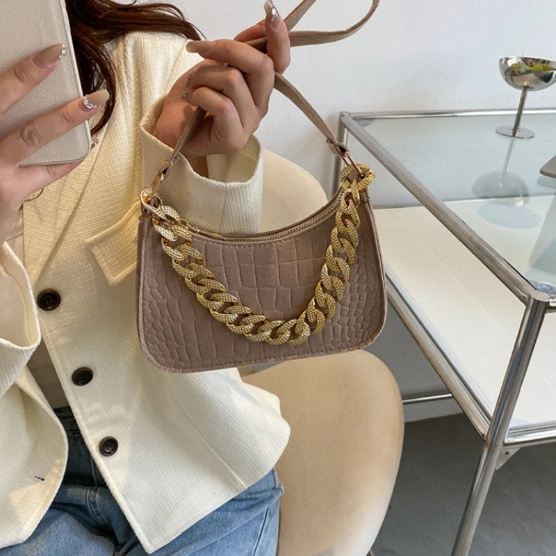 Metal Chain Shoulder Diamond Clutch Bag