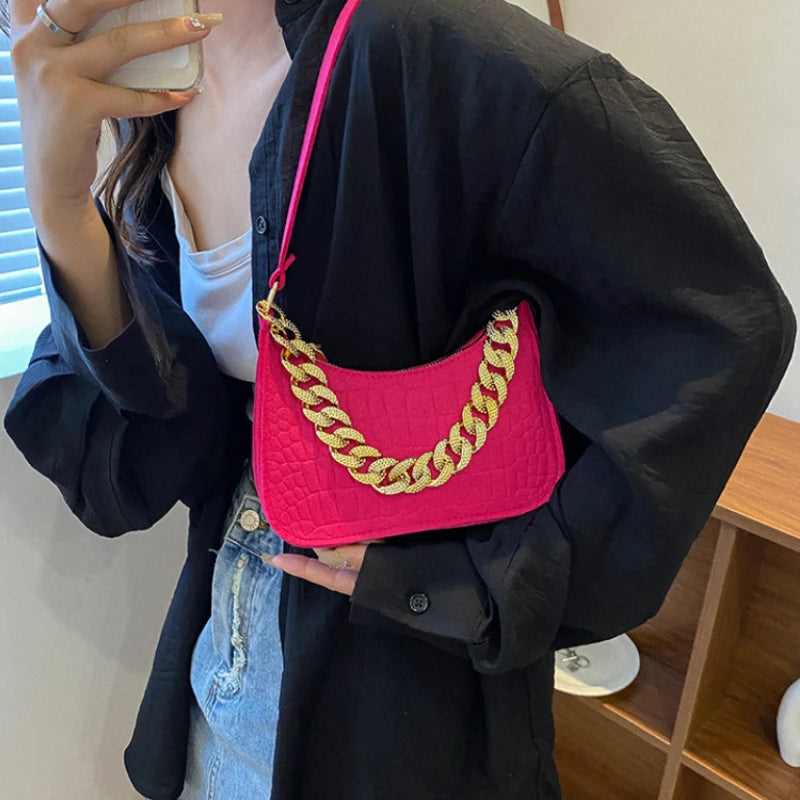 Metal Chain Shoulder Diamond Clutch Bag