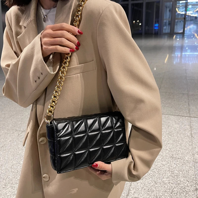 Leather Woman Diamond Bagute Bags for Women Flap Retro Clutch Handbag