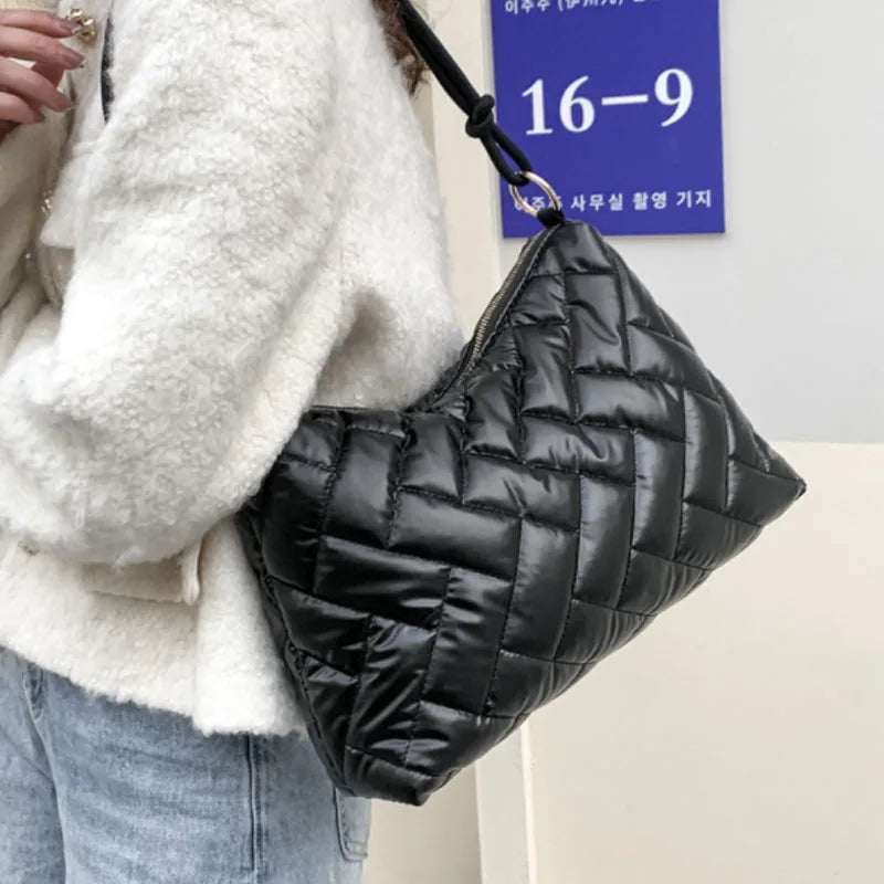 Trending Quilted Women Handbags High Capacity Nylon