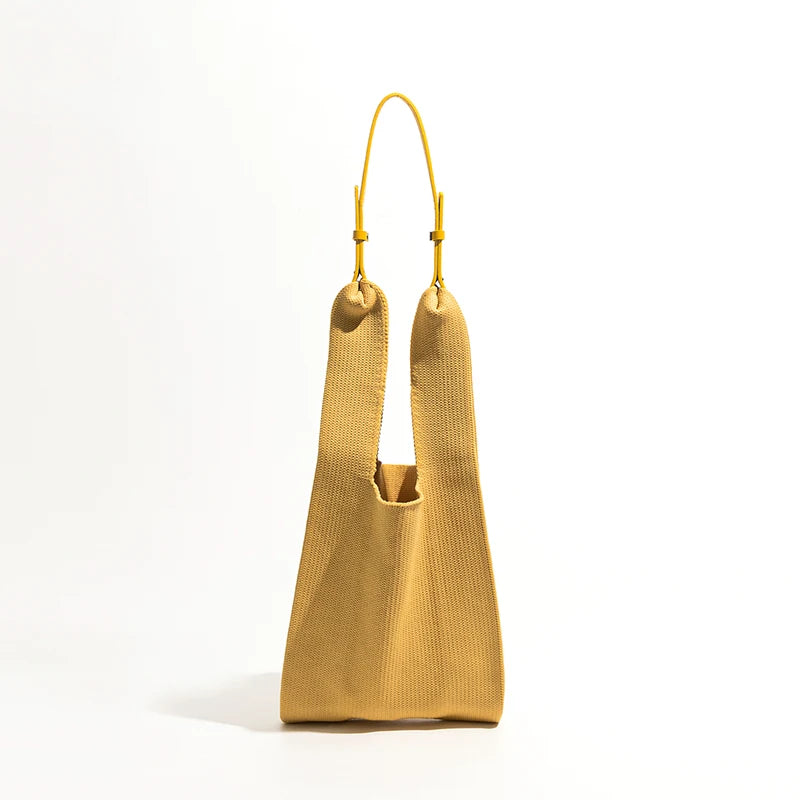 Stylish Knit Shoulder Bag with Leather Strap