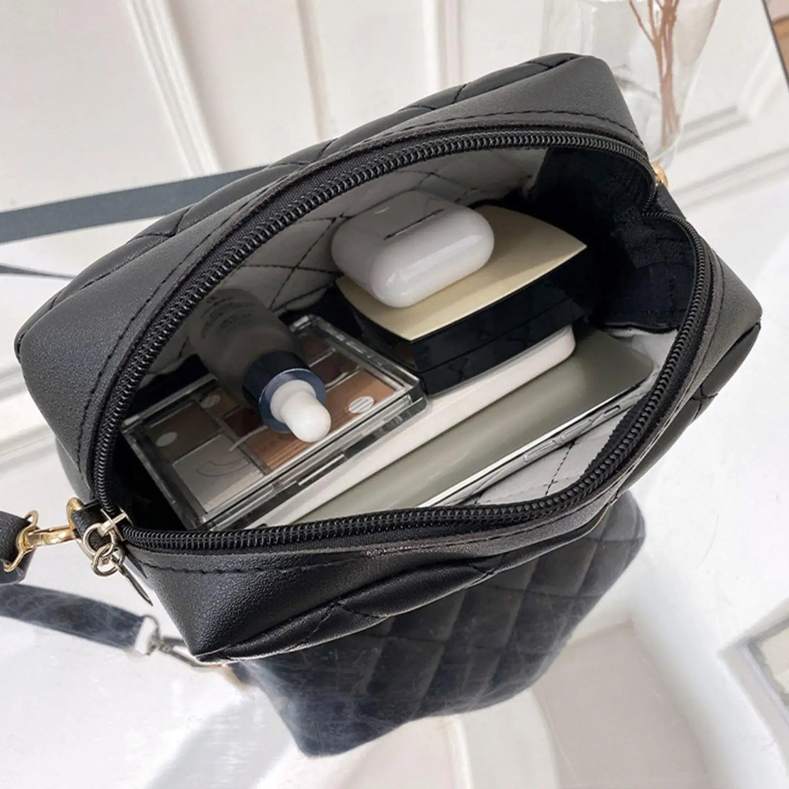 Embroidered Camera Crossbody Bag Chain Handbag
