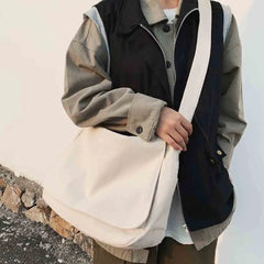 Retro Messenger Bag Female Harajuku College Style Portable Bag