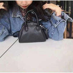 Pu Leather Messenger Bag for Women Small Handbag Vintage Clip Bag