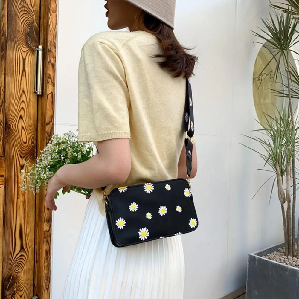 Small Daisy Printed Shoulder Messenger Bag Summer Square Bag