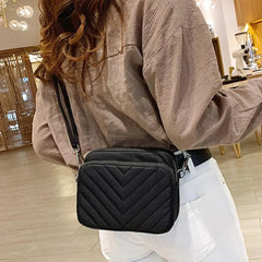 Large-capacity Rhombic Nylon Shoulder Bag for Women