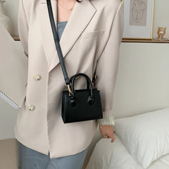 Retro PU Women Shoulder Totes Bag Portable Leather Handbag Personality Solid Fem