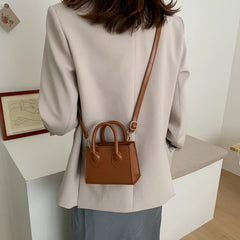 Retro PU Women Shoulder Totes Bag Portable Leather Handbag Personality Solid Fem