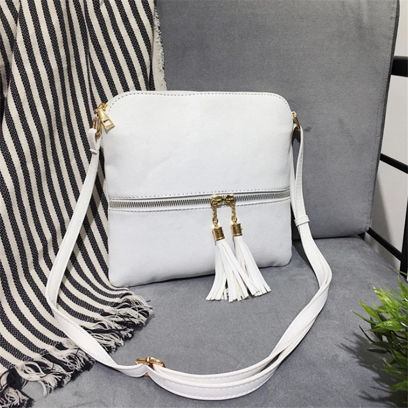 Women Shoulder Bag Tassel Decoration Messenger Crossbody Bag