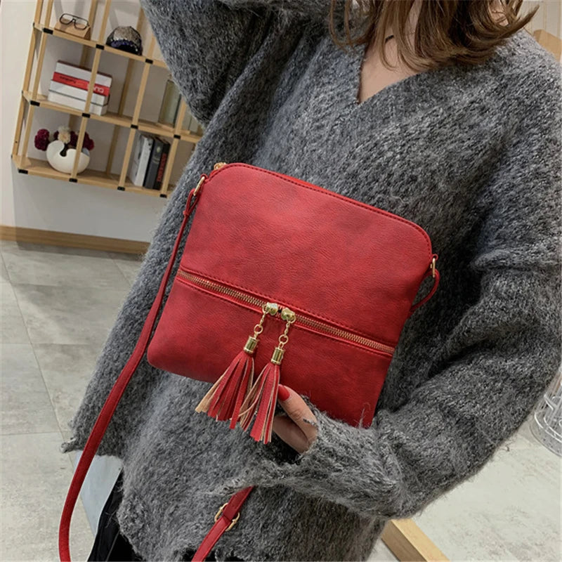 Women Shoulder Bag Tassel Decoration Messenger Crossbody Bag