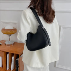 One Shoulder Bag Women's Niche Texture Crescent Saddle Bag