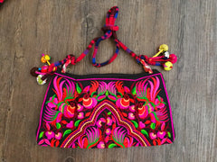 National embroidery canvas crossbody bag