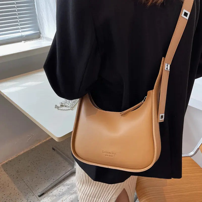 Retro Winter Women's Shoulder Bag Soft Leather Crossbody Bag Casual Handbag