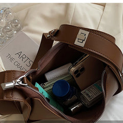 Retro Winter Women's Shoulder Bag Soft Leather Crossbody Bag Casual Handbag