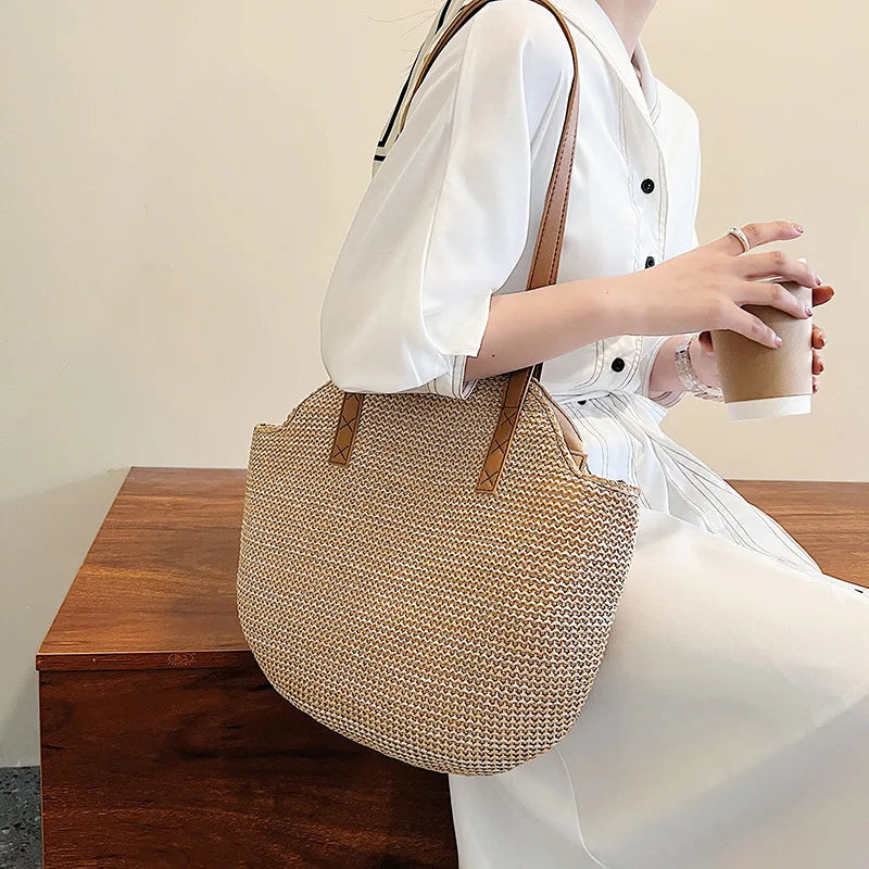 Vintage Round Straw Beach Bag Large-capacity Bohemian Handbags Totes