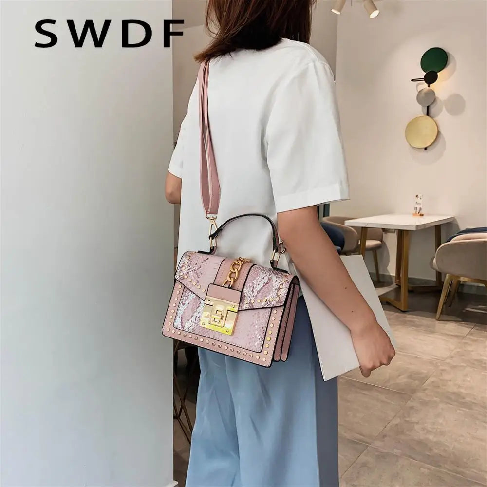Serpentine Crossbody Bag for Women: Stylish Messenger Bag with Handle