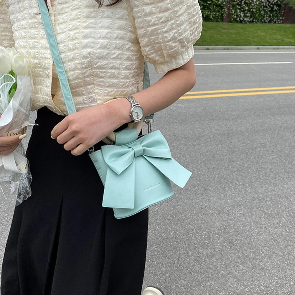 Sweet Mini Bag with Wooden Handle Round Shoulder Crossbody