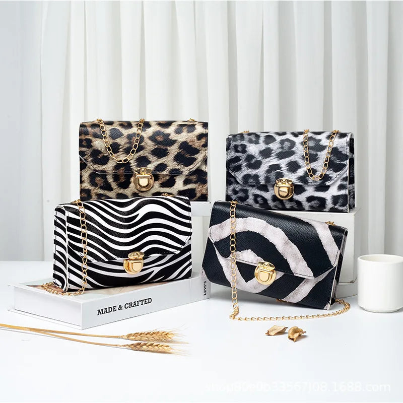 Snake Pattern Shoulder Bag Chain Small Square Bag