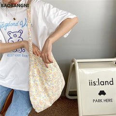 Spring Women's Retro Canvas Messenger Bag Floral Shoulder Bag
