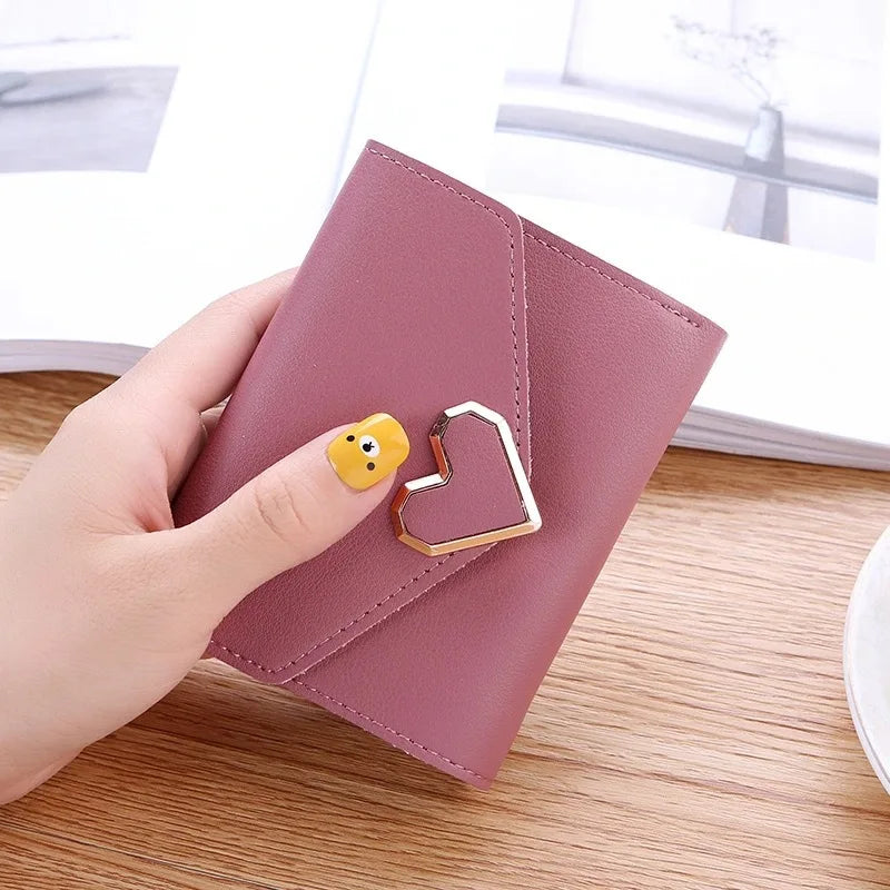 Retro Metal Heart-shaped Short Wallet